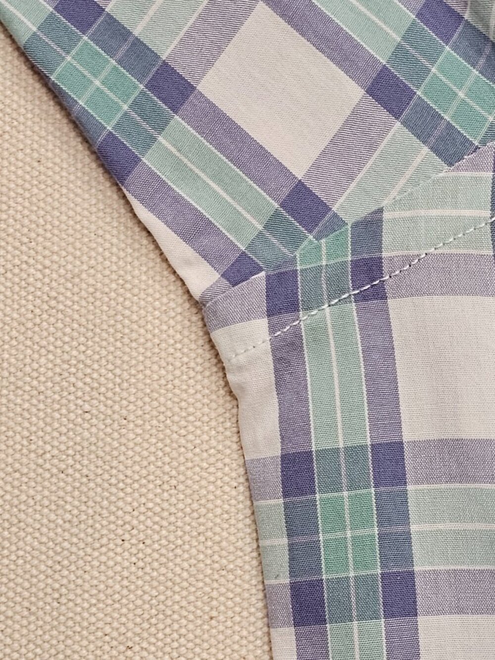 UNTUCKit Button Down L - Picture 6 of 9